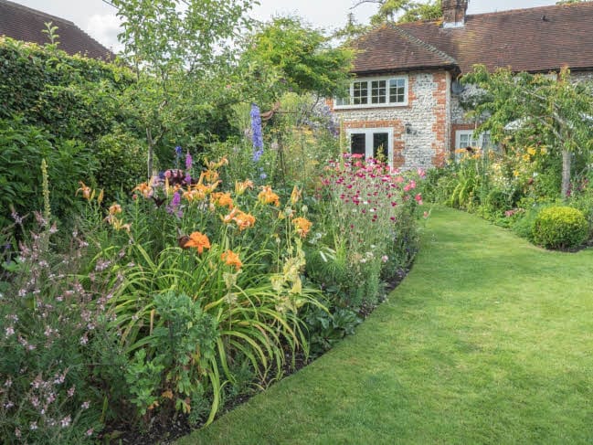 Garden at Folly Chalton